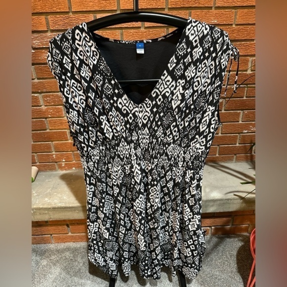 Black and white Aztec print summer dress